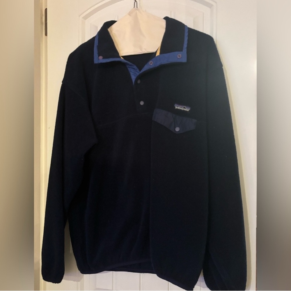 Patagonia Men’s Navy Synchilla Snap Fleece Pullover